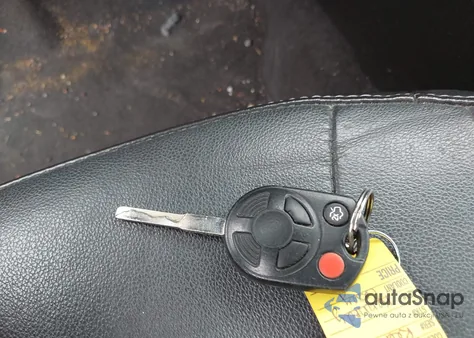 2014 Ford Focus Se z USA, uszkodzony, nr VIN 1FADP3K25EL279504